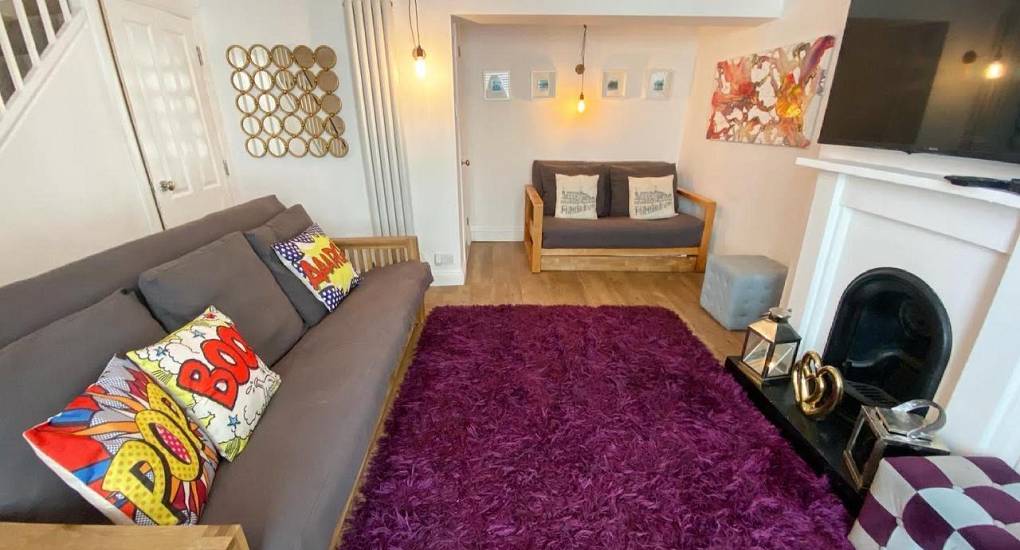 Lounge 1