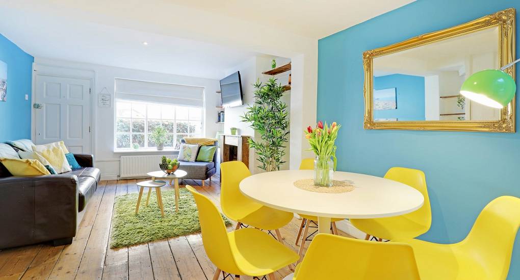 Dining room back to living room