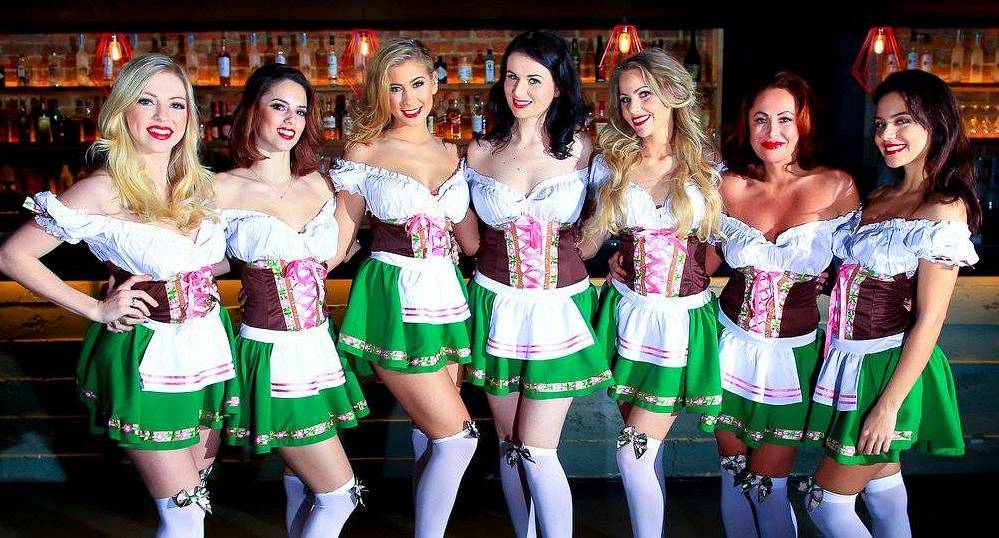Bar tour guides