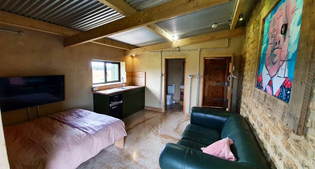 Hen Party Accommodation bedroom 3