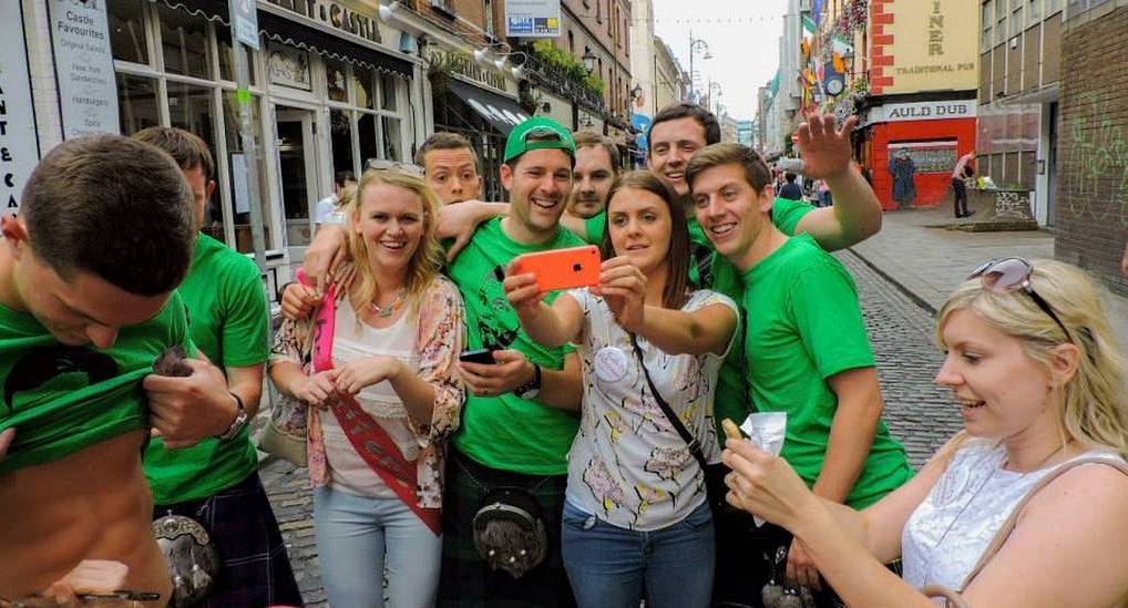 Treasure hunters on a stag or hen do